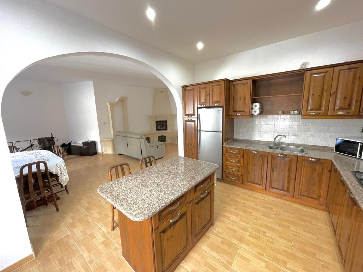 Sultana Tal-Vittorji Villa Xagħra Buitenkant foto